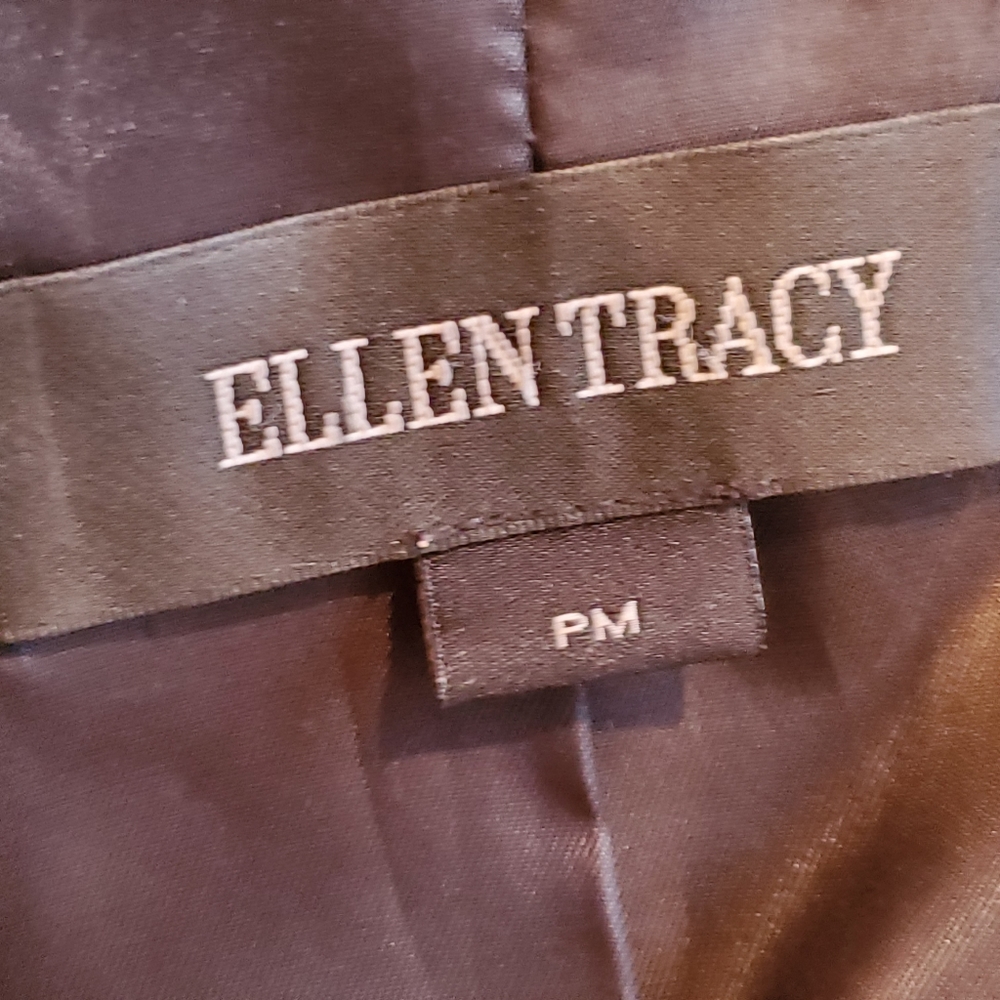 Ellen Tracy Women's Black Leather Jacket Size Medium Petite - Picture 2 of 16